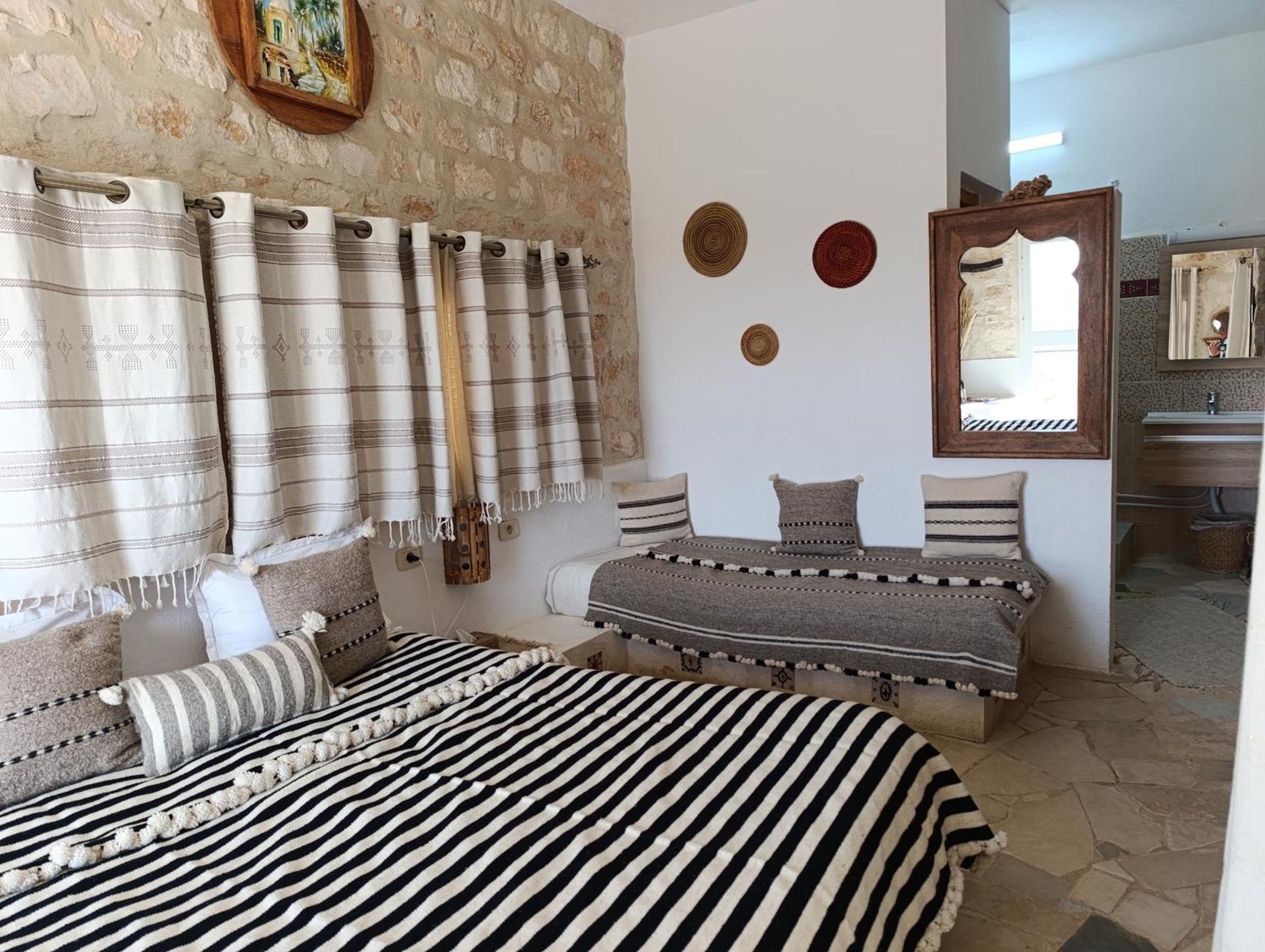 מלון Tamazrat Dar Ayed Tamezret מראה חיצוני תמונה